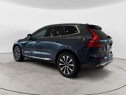 Denim Blue Metallic 2023 Volvo XC60 B5 Plus Bright Theme