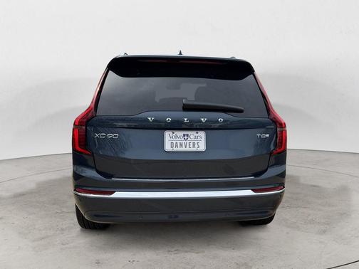 Denim Blue 2026 Volvo XC90 Plug-In Hybrid T8 Plus 7-Seater