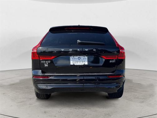2022 Volvo XC60 B5 Momentum
