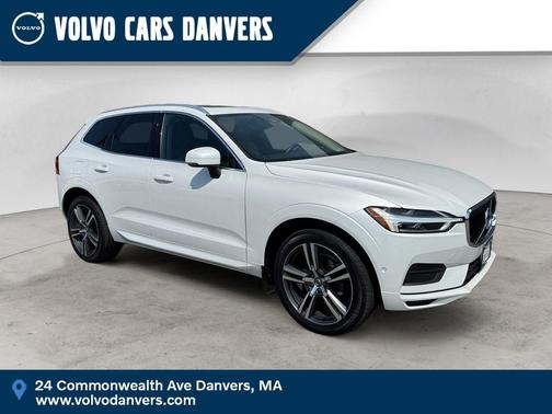 Crystal White Pearl Metallic 2019 Volvo XC60 T5 Momentum