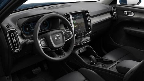 2025 Volvo XC40 B5 Core Bright Theme