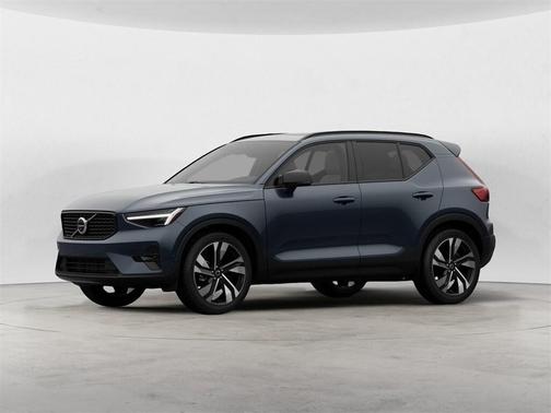 2026 Volvo XC40 B5 Ultra