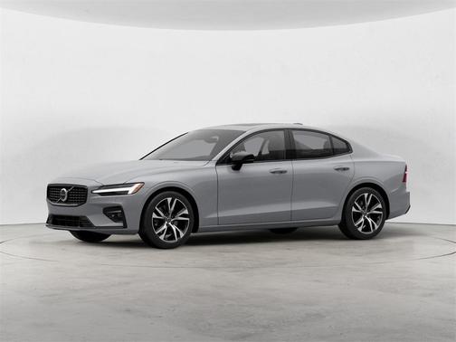 2025 Volvo S60 B5 Core