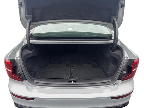 2025 Volvo S60 B5 Core