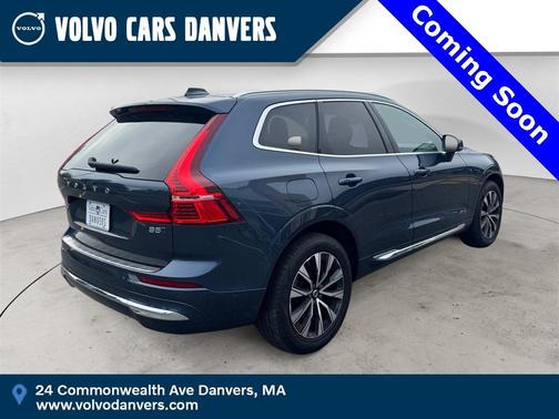 2023 Volvo XC60 B5 Plus Bright Theme