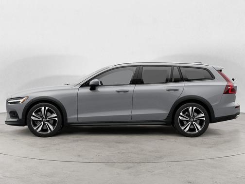 Metallic 2025 Volvo V60 Cross Country B5 Plus