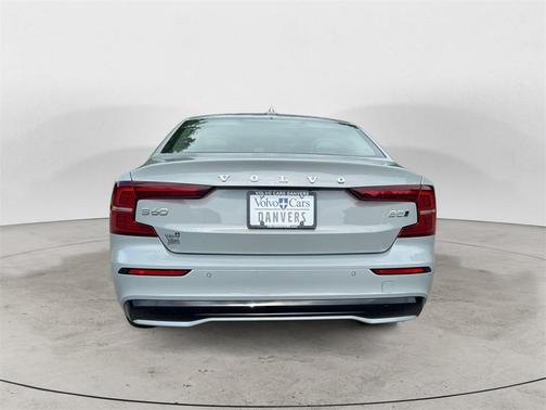 2025 Volvo S60 B5 Core