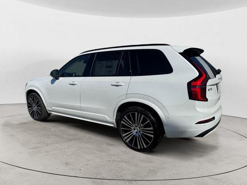 Crystal White 2026 Volvo XC90 B6 Ultra Dark Theme 7-Seater