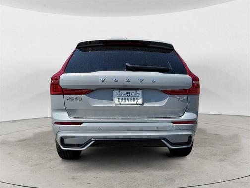 2025 Volvo XC60 Plug-In Hybrid T8 Plus