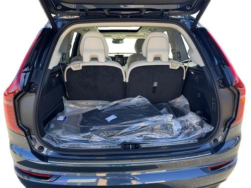 2026 Volvo XC90 B6 Ultra Dark Theme 6-Seater