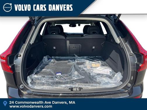 2025 Volvo XC60 Plug-In Hybrid T8 Ultra