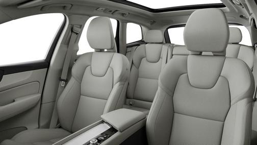 2026 Volvo XC60 B5 Ultra
