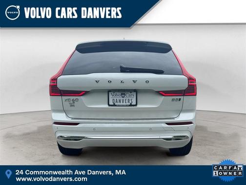 2023 Volvo XC60 B5 Plus Bright Theme