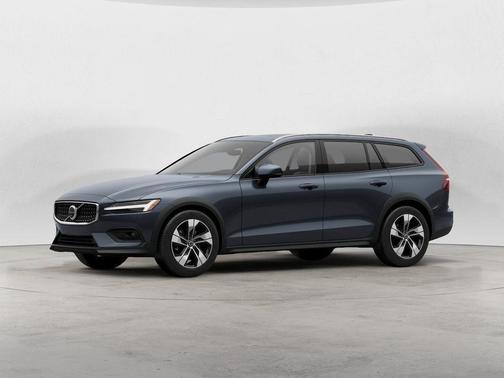 2026 Volvo V60 Cross Country B5 Plus