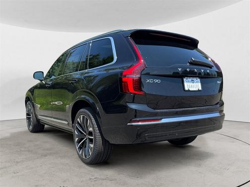 2026 Volvo XC90 B6 Ultra 7-Seater