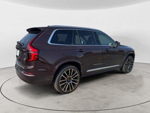 2026 Volvo XC90 B6 Plus 7-Seater
