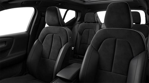 2025 Volvo XC40 B5 Plus Dark Theme