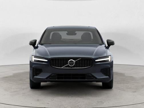 Denim Blue Metallic 2025 Volvo S60 Plug-In Hybrid T8 Plus