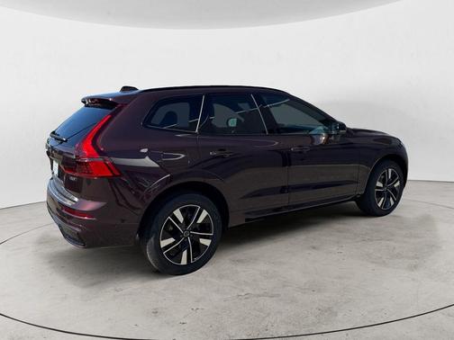 Mulberry Red 2026 Volvo XC60 B5 Plus