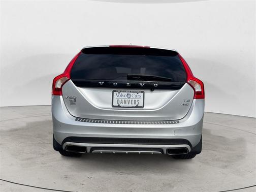 2016 Volvo V60 Cross Country T5