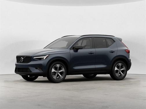2026 Volvo XC40 B5 Plus