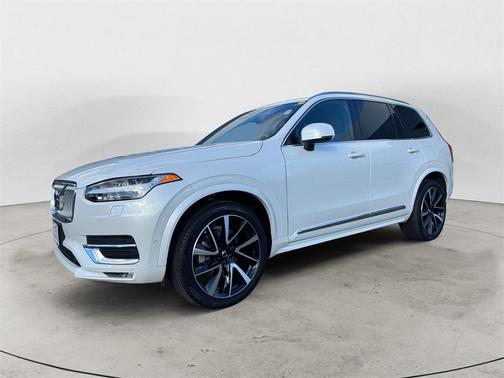 2024 Volvo XC90 B6 Plus Bright Theme 7-Seater