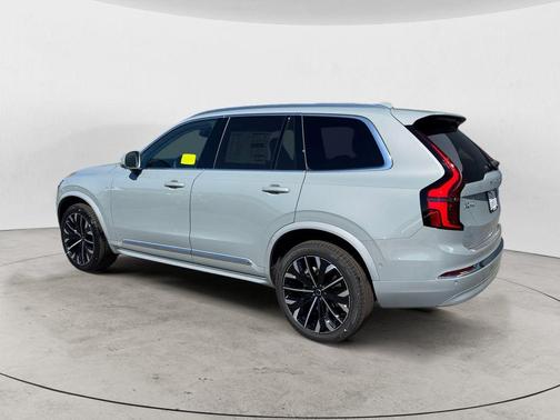 Vapour Grey 2026 Volvo XC90 B5 Plus 7-Seater