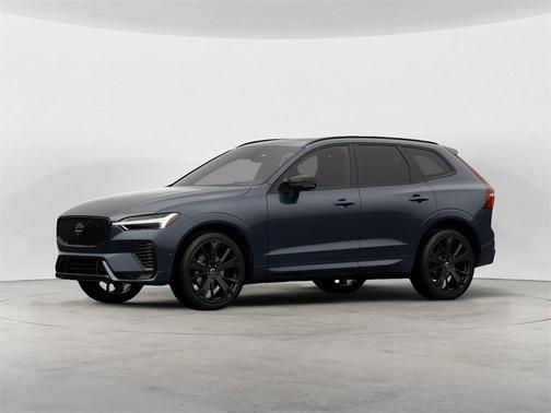2026 Volvo XC60 B5 Ultra Black Edition