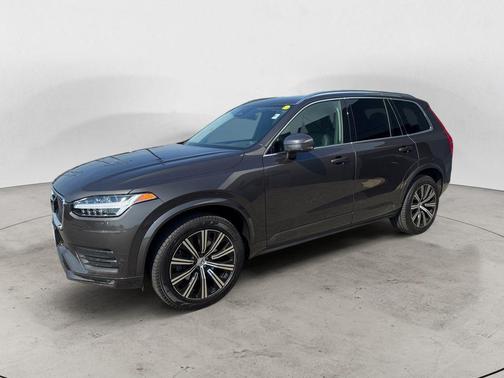 Platinum Gray Metallic 2023 Volvo XC90 B5 Core