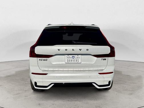 Crystal White 2027 Volvo XC60 T8 EDITION