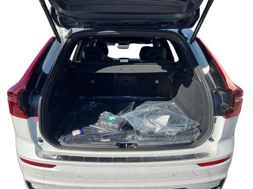 Crystal White 2027 Volvo XC60 T8 EDITION