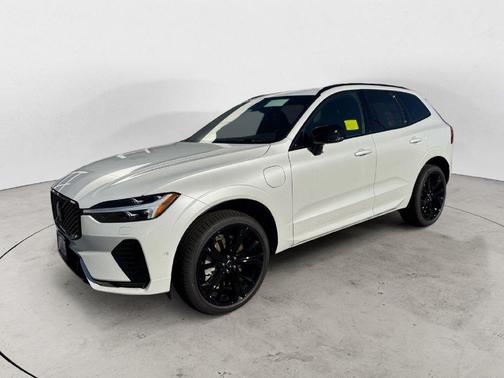 Crystal White 2027 Volvo XC60 T8 EDITION