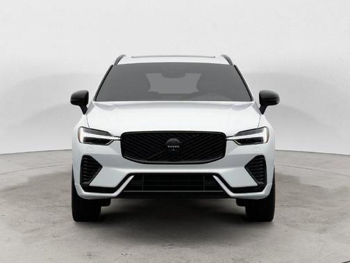 Crystal White 2027 Volvo XC60 T8 EDITION