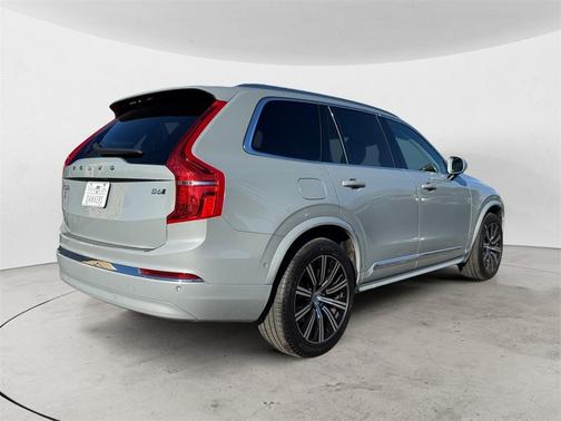 2024 Volvo XC90 B6 Plus Bright Theme 7-Seater