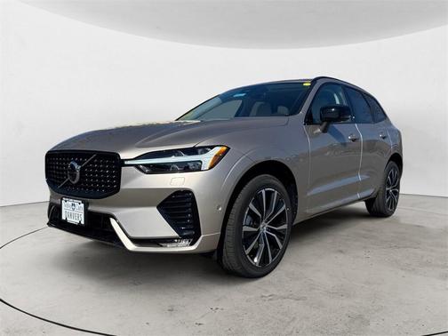 2025 Volvo XC60 B5 Plus