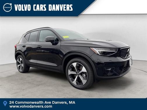 2026 Volvo XC40 B5 Plus