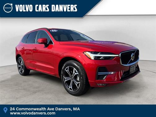 2022 Volvo XC60 B5 Momentum