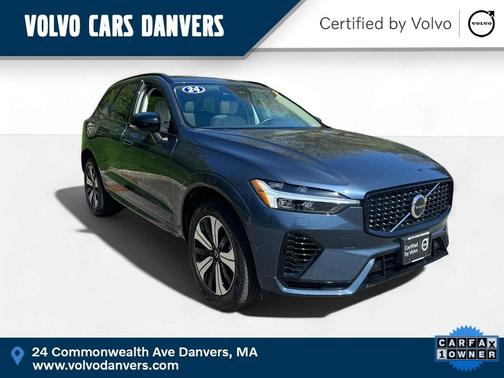 2024 Volvo XC60 Recharge Plug-In Hybrid T8 Plus Dark Theme