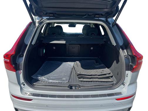 Gray Metallic 2024 Volvo XC60 B5 Plus Dark Theme
