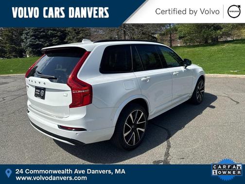 2023 Volvo XC90 Recharge Plug-In Hybrid T8 Plus Dark Theme 7 Passenger