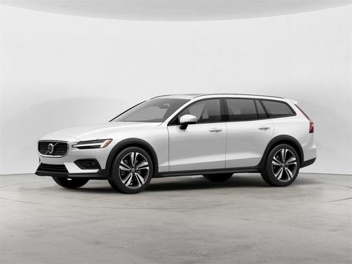 2025 Volvo V60 Cross Country B5 Plus