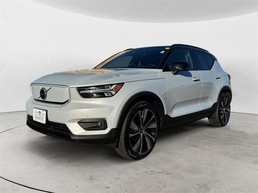 2021 Volvo XC40 Recharge Pure Electric P8