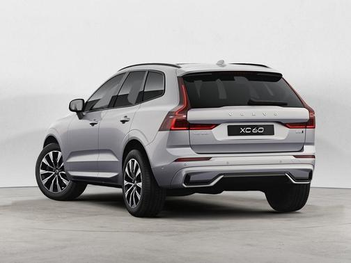 Silver 2023 Volvo XC60 B5 Plus Dark Theme