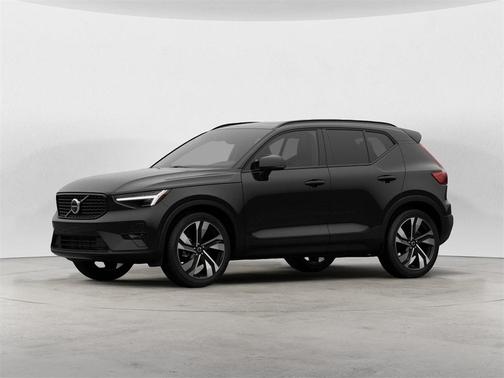 2026 Volvo XC40 B5 Ultra