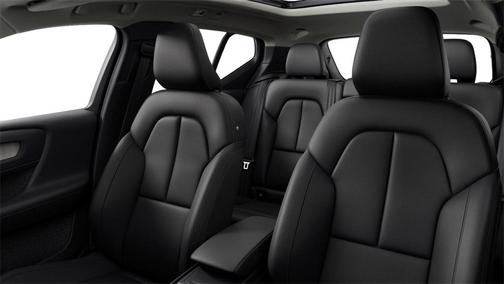 2023 Volvo XC40 B5 Ultimate Dark Theme