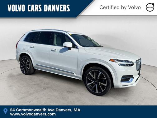 Crystal White 2023 Volvo XC90 B5 Plus