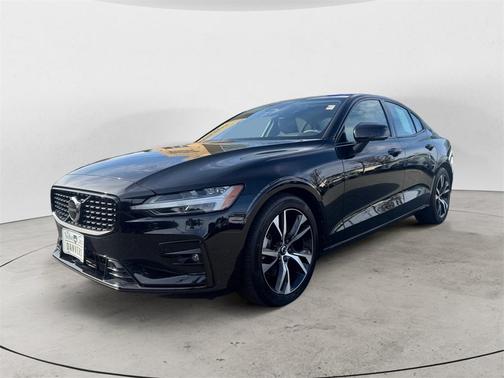 2025 Volvo S60 B5 Core