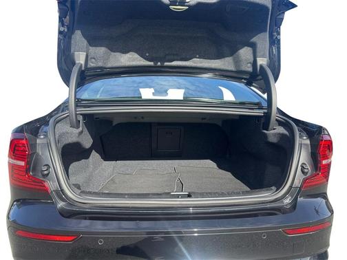 2025 Volvo S60 B5 Core