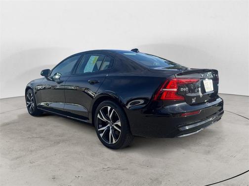 2025 Volvo S60 B5 Core