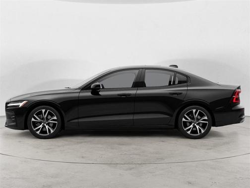 2025 Volvo S60 B5 Core